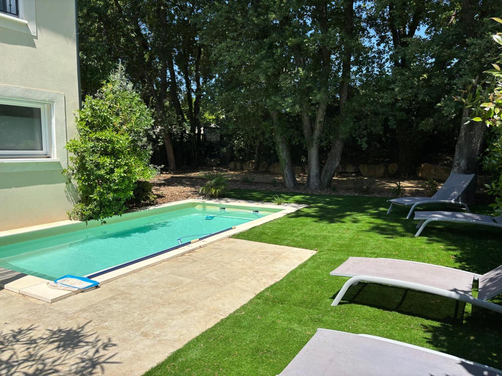 Les Jardins Du Castelas - Piscines, Jardins Et Spas Privatifs Uchaux Kültér fotó