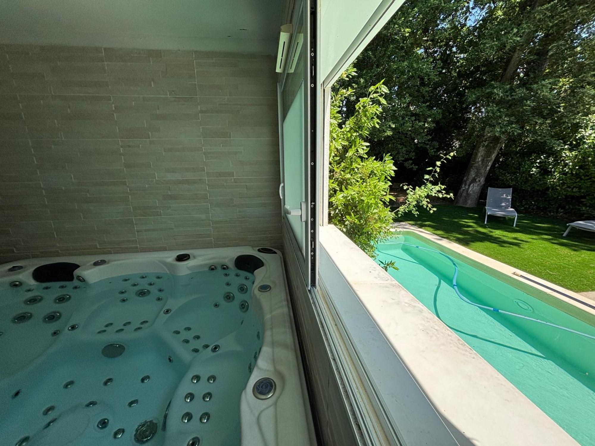Les Jardins Du Castelas - Piscines, Jardins Et Spas Privatifs Uchaux Kültér fotó